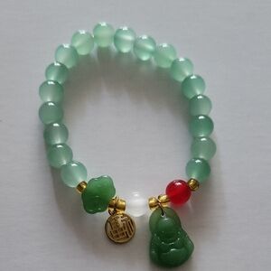 Green Beaded Bracelet with Gold Accents